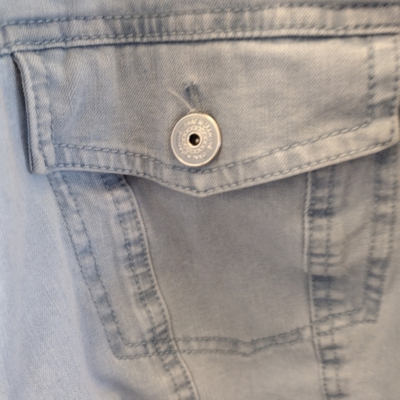 Isaac Mizrahi Light Live Blue Denim Jacket - Picture 3 of 5